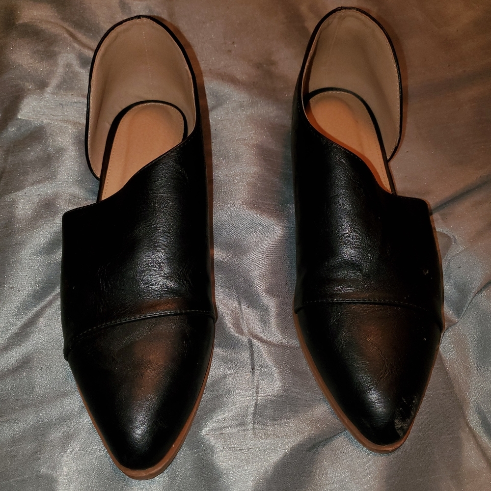 Black and Tan Flats